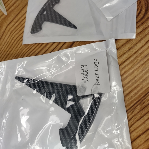 Tesla Emblems 3 In Set - Picture 6 of 9